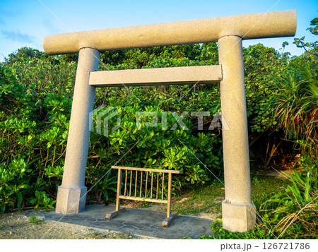 竹富島・美崎御嶽（沖縄県竹富町） 126721786