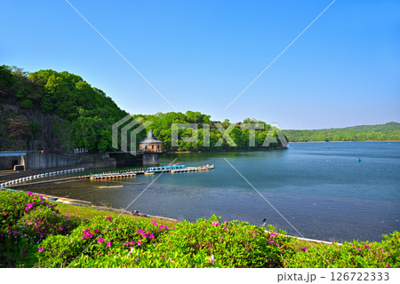 《愛知県》犬山市 新緑の入鹿池 《愛知県》犬山市 新緑の入鹿池 126722333