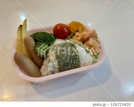 お子様弁当 お子様弁当 126723420