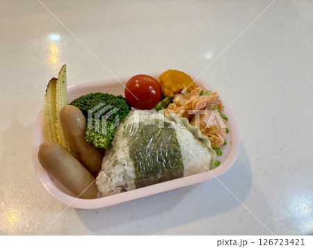 お子様弁当 お子様弁当 126723421