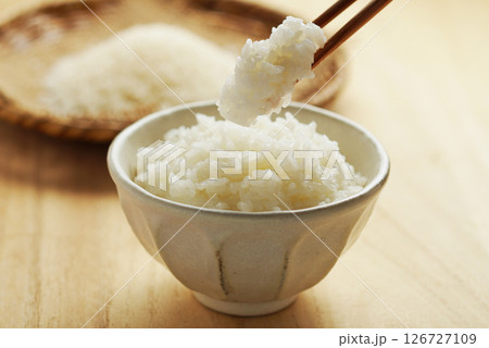 白ご飯・白米・米・米粒 126727109