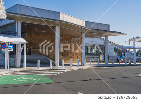 磐田市にあるJR御厨駅北口の風景(静岡県) 126728665