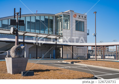 磐田市にあるJR御厨駅南口の風景(静岡県) 126728731