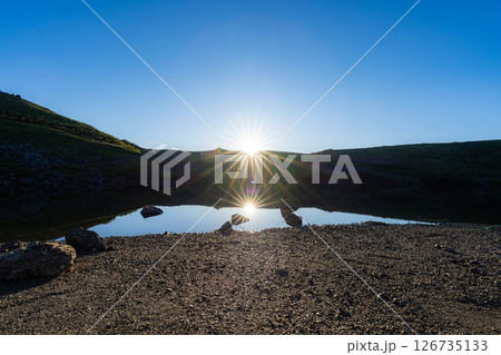 【山岳素材】白馬大池の日の出【長野県】 126735133