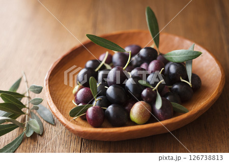 オリーブ オリーブ 126738813