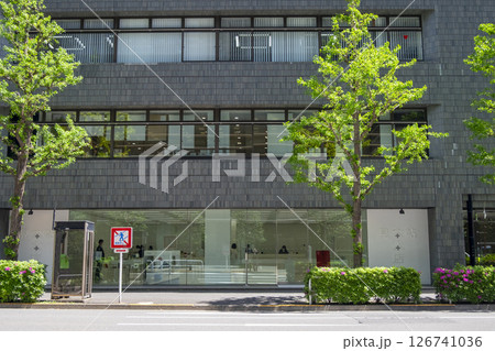 ファインペーパー、ファンシーペーパーのショールーム【竹尾 見本帖本店】(東京都千代田区神田錦町) ファインペーパー、ファンシーペーパーのショールーム【竹尾 見本帖本店】(東京都千代田区神田錦町) 126741036