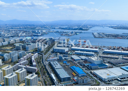 大阪ベイエリアの都市風景　堺方面 126742269