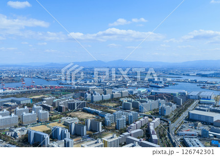 大阪ベイエリアの都市風景　堺方面 126742301