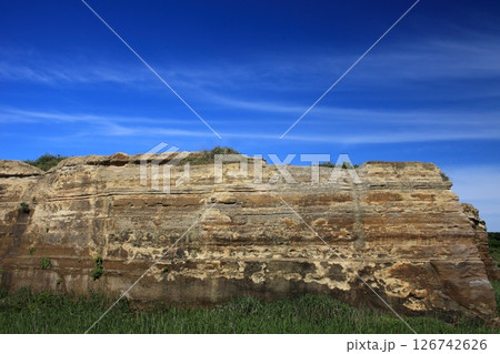 青空に広がる屛風ヶ浦 126742626