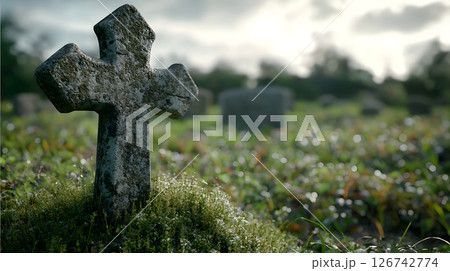 十字架がある緑の風景 十字架がある緑の風景 126742774