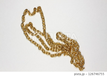 金メッキが剥がれたチェーンのアクセサリー 金メッキが剥がれたチェーンのアクセサリー 126746755