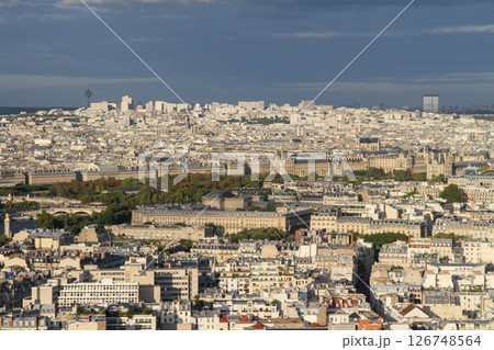 フランス　パリ　エッフェル塔からの眺め 126748564