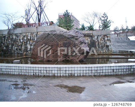 金沢大学の標石（石川県金沢市） 126748769