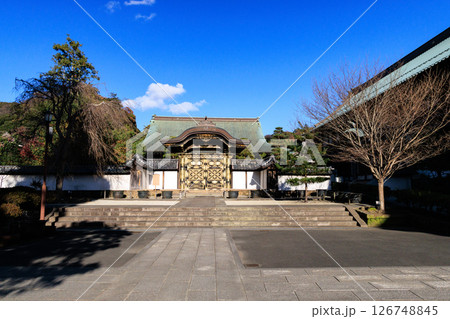 鎌倉 建長興国禅寺の唐門 鎌倉 建長興国禅寺の唐門 126748845