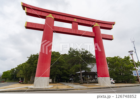 おのころ島神社の大鳥居(淡路島) おのころ島神社の大鳥居(淡路島) 126748852