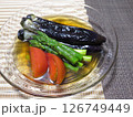 アスパラガスと丸ごと茄子の揚げびたし 126749449
