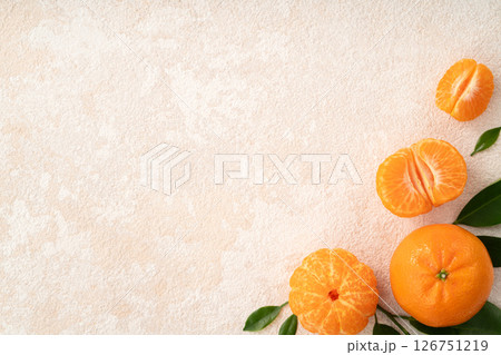 オレンジ色 オレンジ 橙 126751219