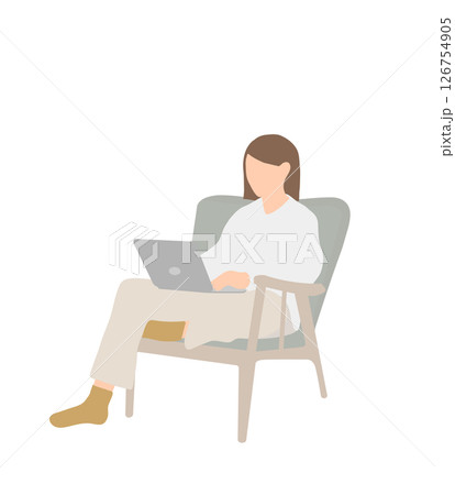 椅子に座ってPC作業する在宅ワーカー女性（白シャツ・ロングヘア） 126754905