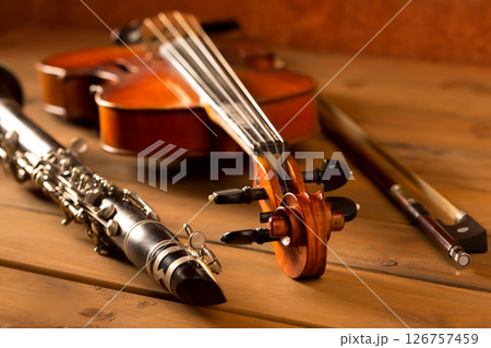 Classic music violin and clarinet in vintage wood 126757459