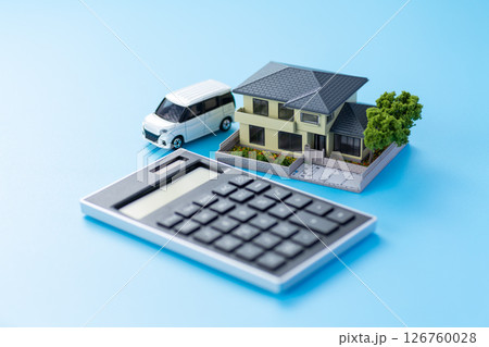 住宅と車と電卓 住宅と車と電卓 126760028