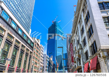 日本の東京都市景観5月。日本橋や日本橋一丁目の再開発事業などを望む。新たな未来へ… 日本の東京都市景観5月。日本橋や日本橋一丁目の再開発事業などを望む。新たな未来へ… 126760508