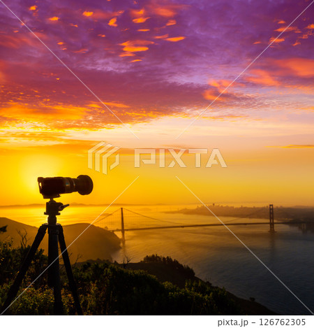 Golden Gate Bridge San Francisco sunrise California Golden Gate Bridge San Francisco sunrise California 126762305