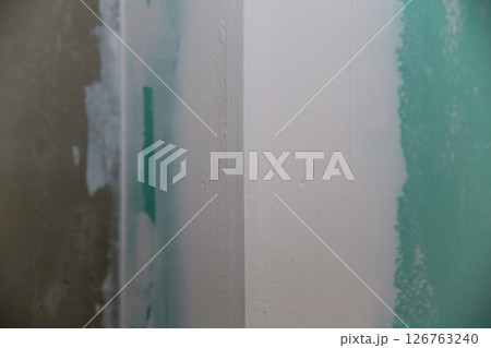 drywall hydrophobic plasterboard in green plaster seam drywall hydrophobic plasterboard in green plaster seam 126763240