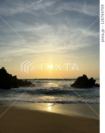 美しい海岸の夕日 美しい海岸の夕日 126764709