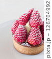 いちごタルトのクローズアップ写真 126764992