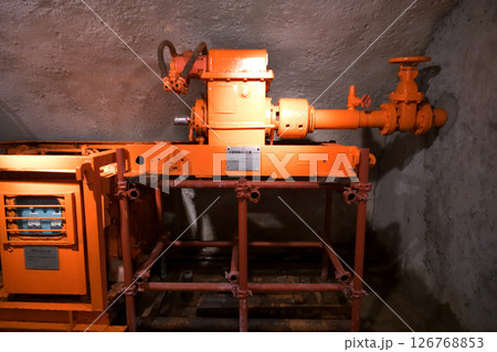 青函トンネル 坑道　体験坑道　小型特殊削孔機 126768853