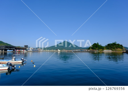 福井県若狭　青葉山　高浜漁港からの眺望 126769356