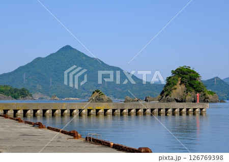 福井県若狭　青葉山　和田漁港からの眺望 126769398