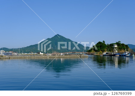 福井県若狭　青葉山　和田漁港からの眺望 126769399