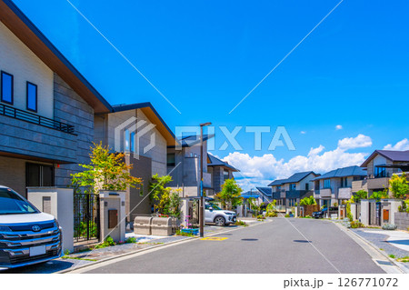 電柱のない閑静な住宅街 126771072