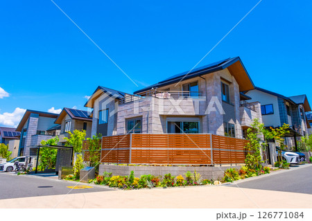 電柱のない閑静な住宅街 126771084