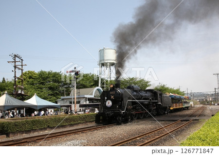 SL・旧梅小路蒸気機関車館【京都府京都市】 126771847