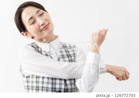 事務制服を着た若い女性 ビジネスイメージ 事務制服を着た若い女性 ビジネスイメージ 126772783