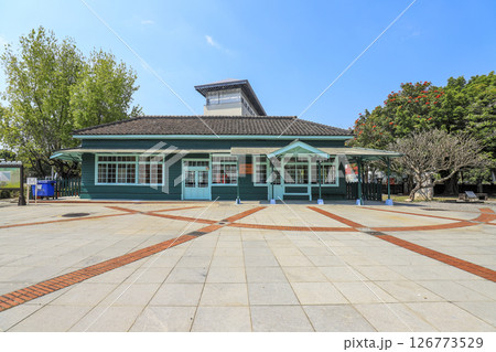 台湾　嘉義市阿里山鉄道の北門駅(北門火車站) 126773529