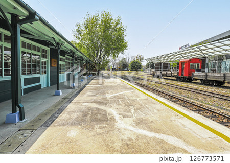 台湾　嘉義市阿里山鉄道の北門駅(北門火車站) 126773571
