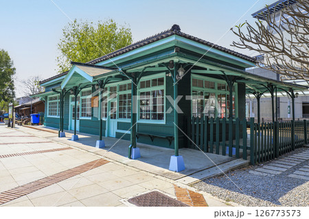 台湾　嘉義市阿里山鉄道の北門駅(北門火車站) 126773573