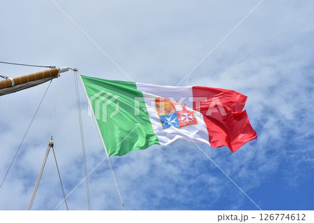 イタリア海軍旗 126774612