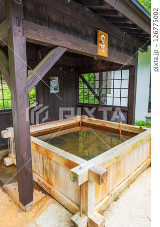 新緑の平湯温泉『奥飛騨温泉郷・平湯民俗館・足湯』 新緑の平湯温泉『奥飛騨温泉郷・平湯民俗館・足湯』 126775002