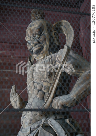 天徳院（珠姫の寺）の仁王像 126776108