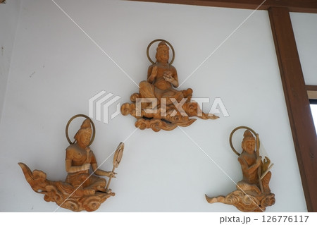 天徳院(珠姫の寺)木彫りの仏像 天徳院(珠姫の寺)木彫りの仏像 126776117