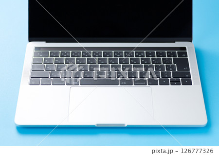 ノートパソコン 126777326