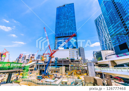 日本の東京都市景観 さよなら渋谷駅西口。中央のビルの解体が進み消滅間近…=令和7年5月28日 日本の東京都市景観 さよなら渋谷駅西口。中央のビルの解体が進み消滅間近…=令和7年5月28日 126777468
