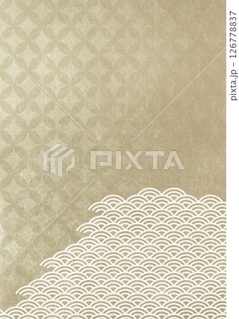 七宝模様と青海波の質感ある和柄背景（背景素材）　金箔に白 126778837