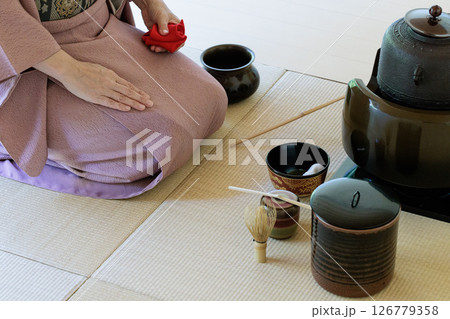 裏千家お点前・展開してお点前スタート 126779358