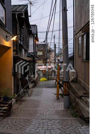 《広島県》尾道・坂の街の風景 126780348