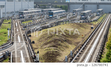 新交通システムの車両基地【横浜市】シーサイドライン 新交通システムの車両基地【横浜市】シーサイドライン 126780741